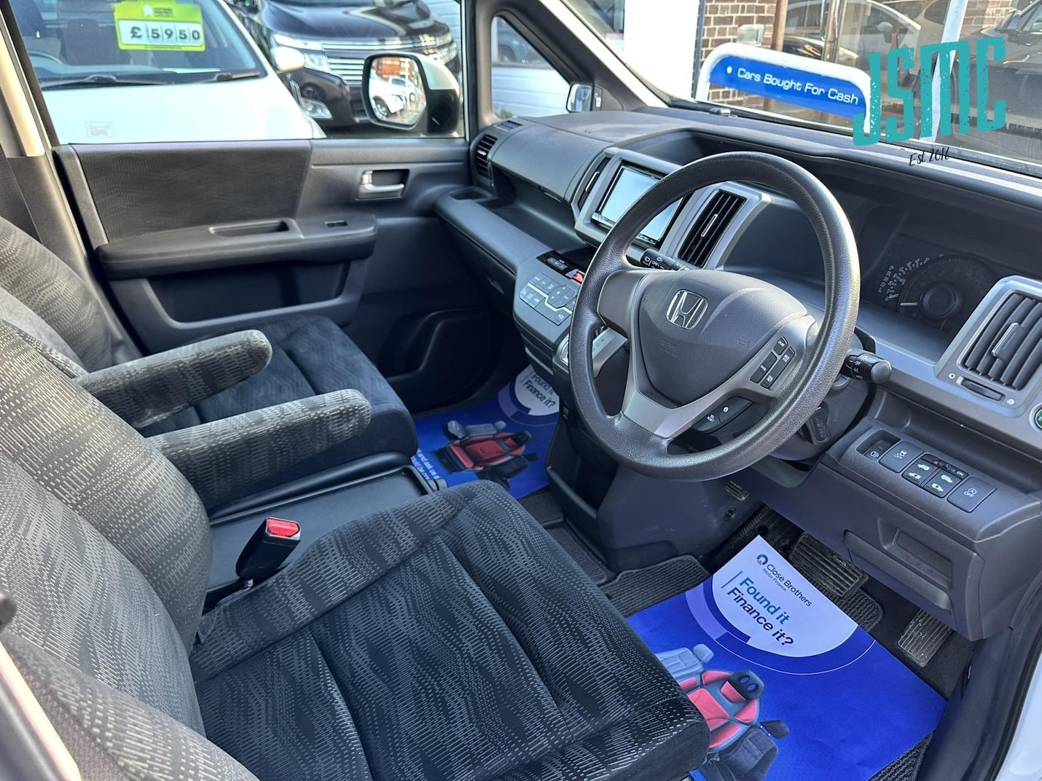 Used Honda Stepwagon 2013 for sale - 78032129: Photo 6