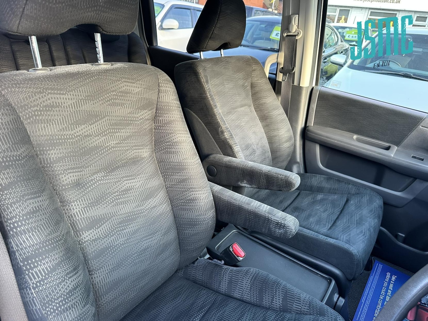 Used Honda Stepwagon 2013 for sale - 78032129: Photo 8