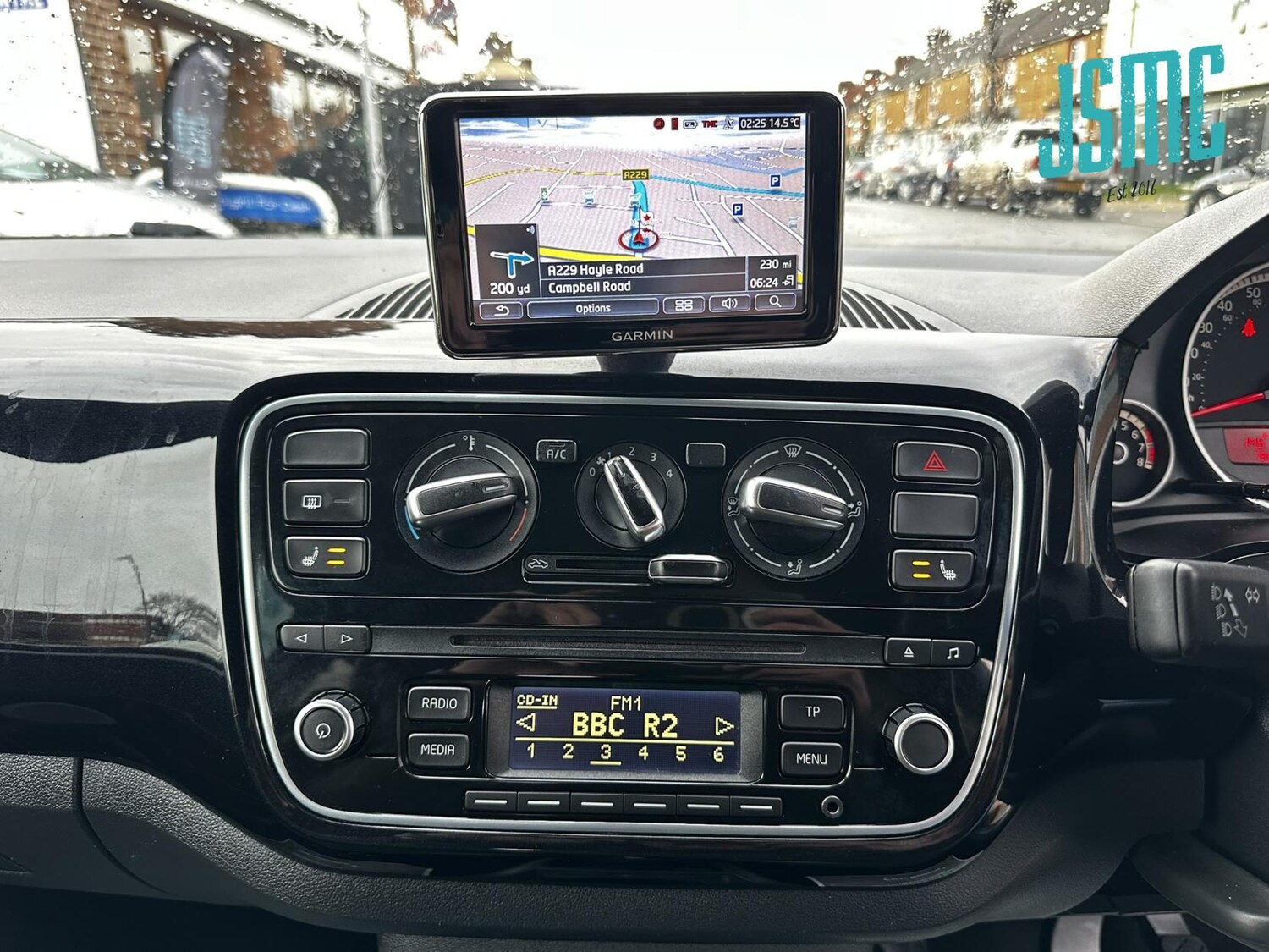 Used Volkswagen up! 2015 for sale - 76580921: Photo 16