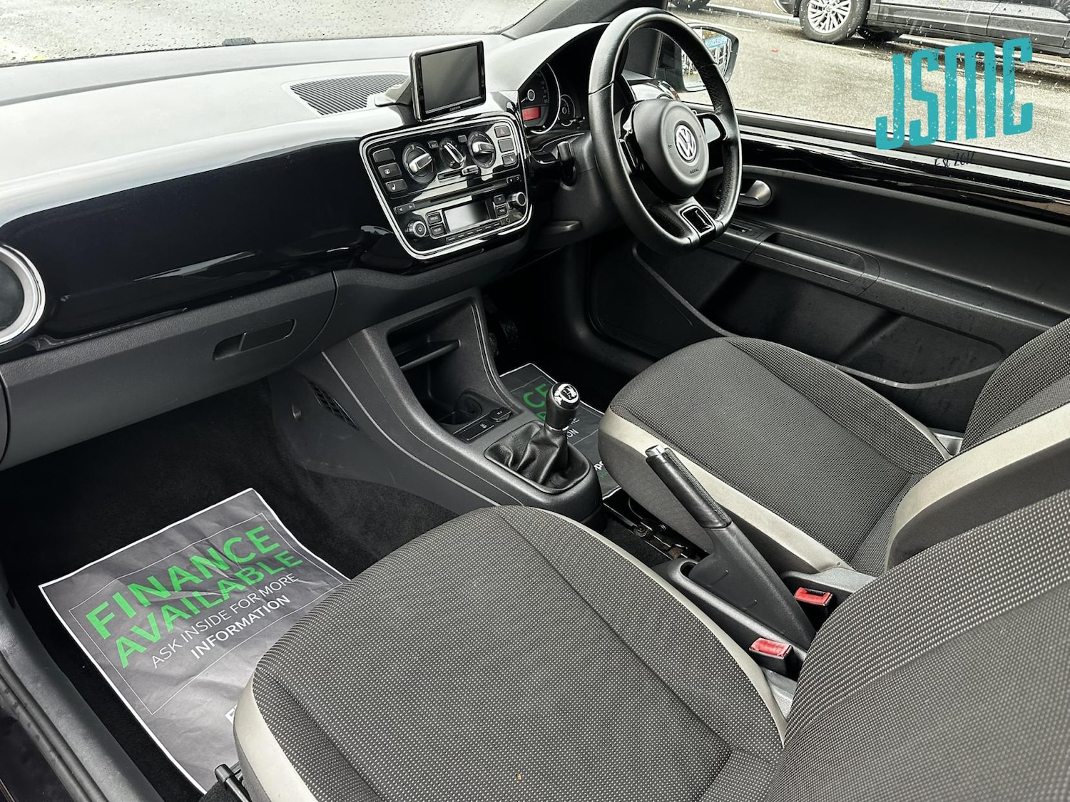 Used Volkswagen up! 2015 for sale - 76580921: Photo 3