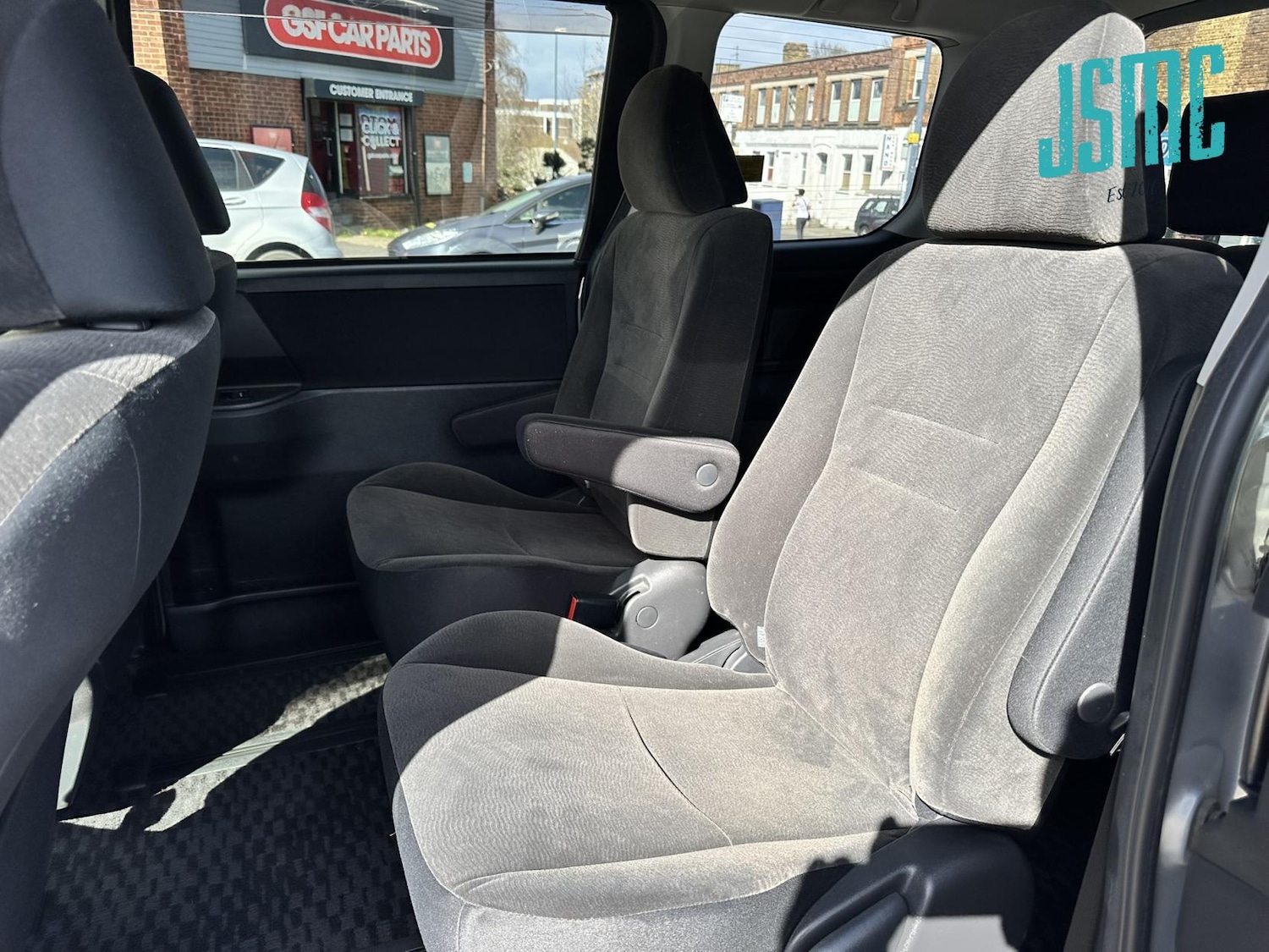 Used Toyota Voxy 2010 for sale - 78067628: Photo 10