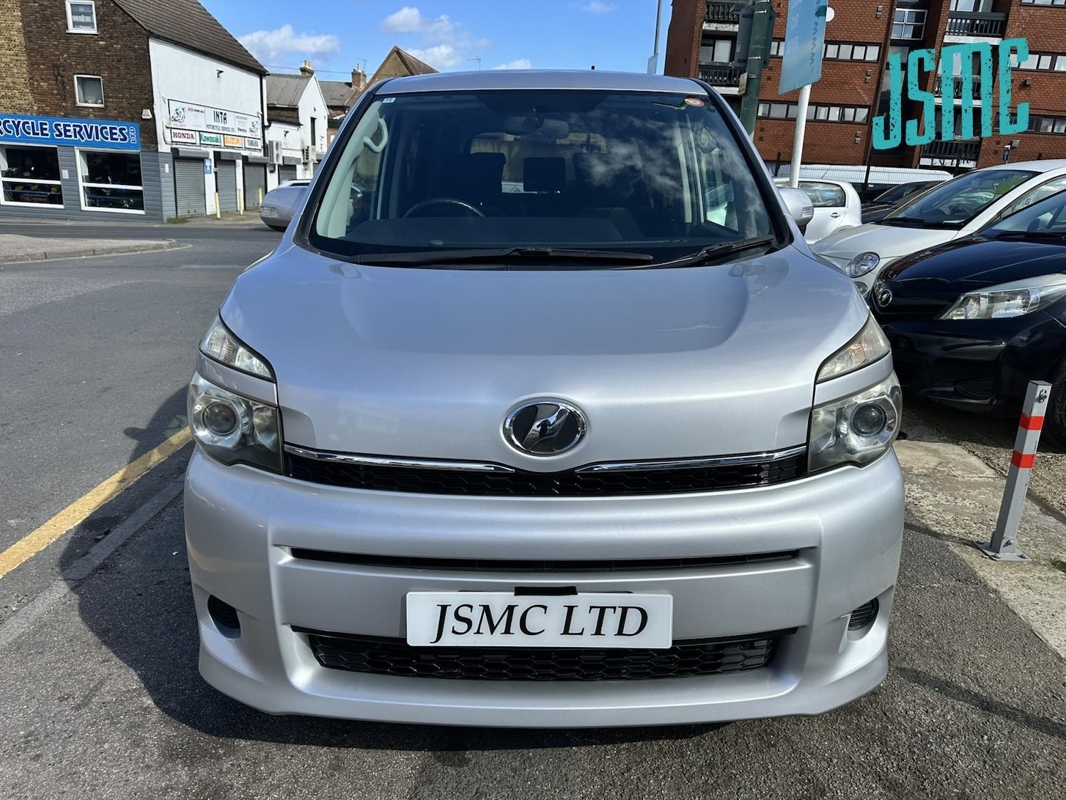 Used Toyota Voxy 2010 for sale - 78067628: Photo 12