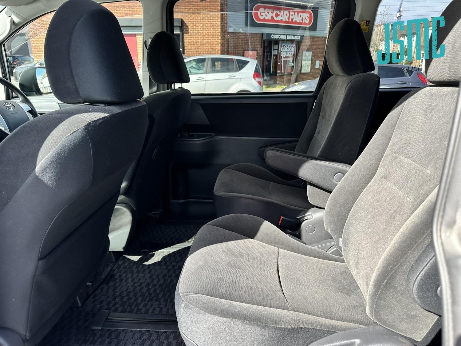 Used Toyota Voxy 2010 for sale - 78067628: Photo 13