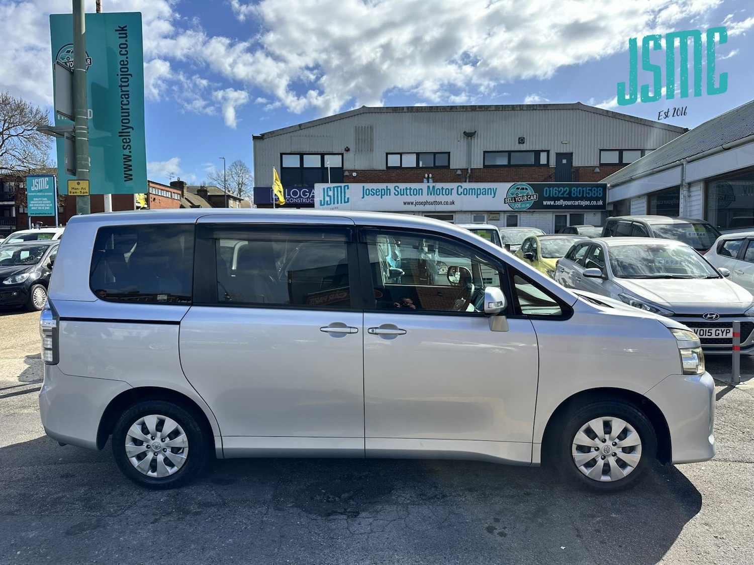 Used Toyota Voxy 2010 for sale - 78067628: Photo 18