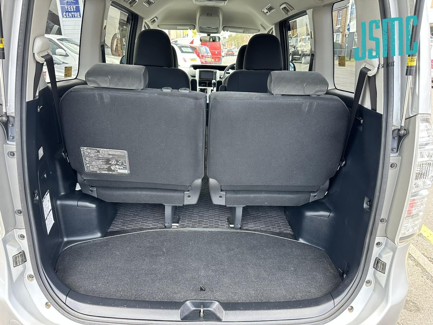 Used Toyota Voxy 2010 for sale - 78067628: Photo 23