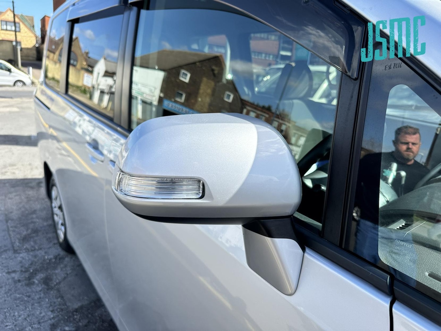 Used Toyota Voxy 2010 for sale - 78067628: Photo 38