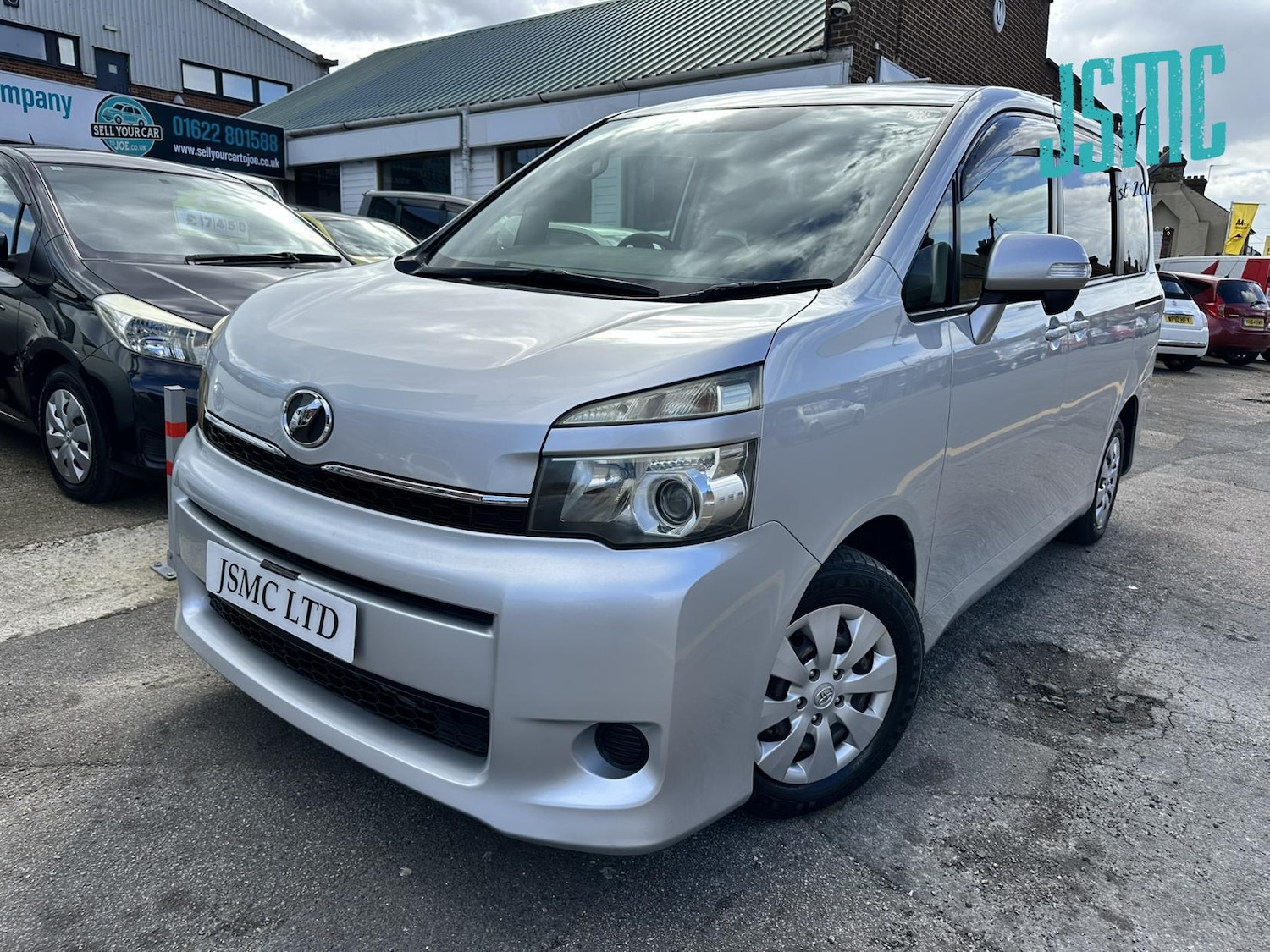 Used Toyota Voxy 2010 for sale - 78067628: Photo 8