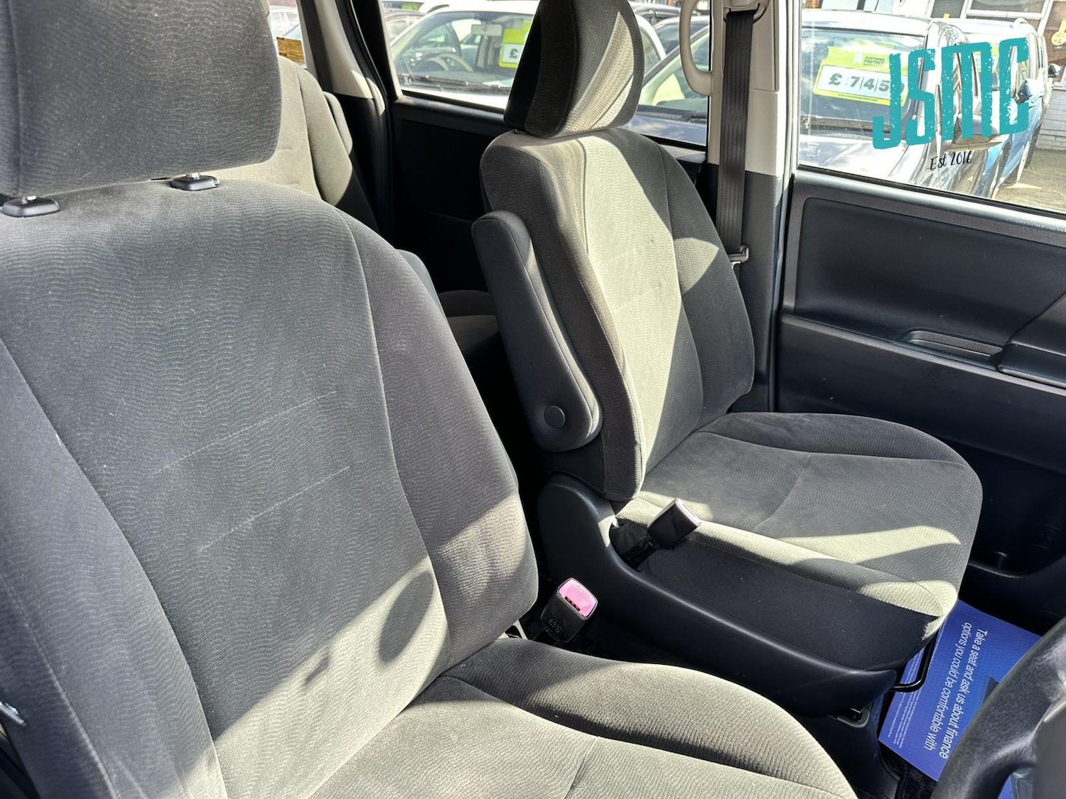 Used Toyota Voxy 2010 for sale - 78067628: Photo 9