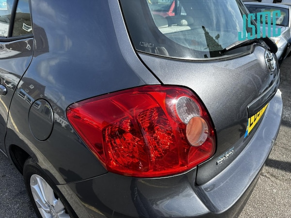 Used Toyota Auris 2007 for sale - 76209543: Photo 27