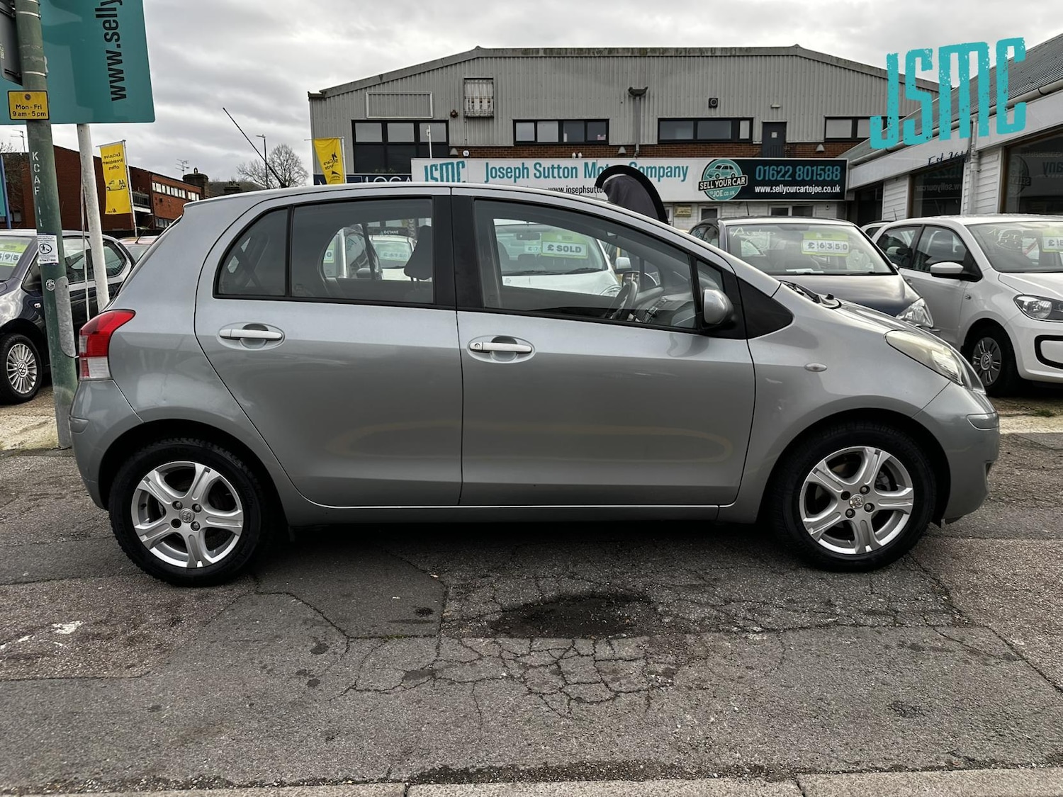Used Toyota Yaris 2010 for sale - 76625578: Photo 14