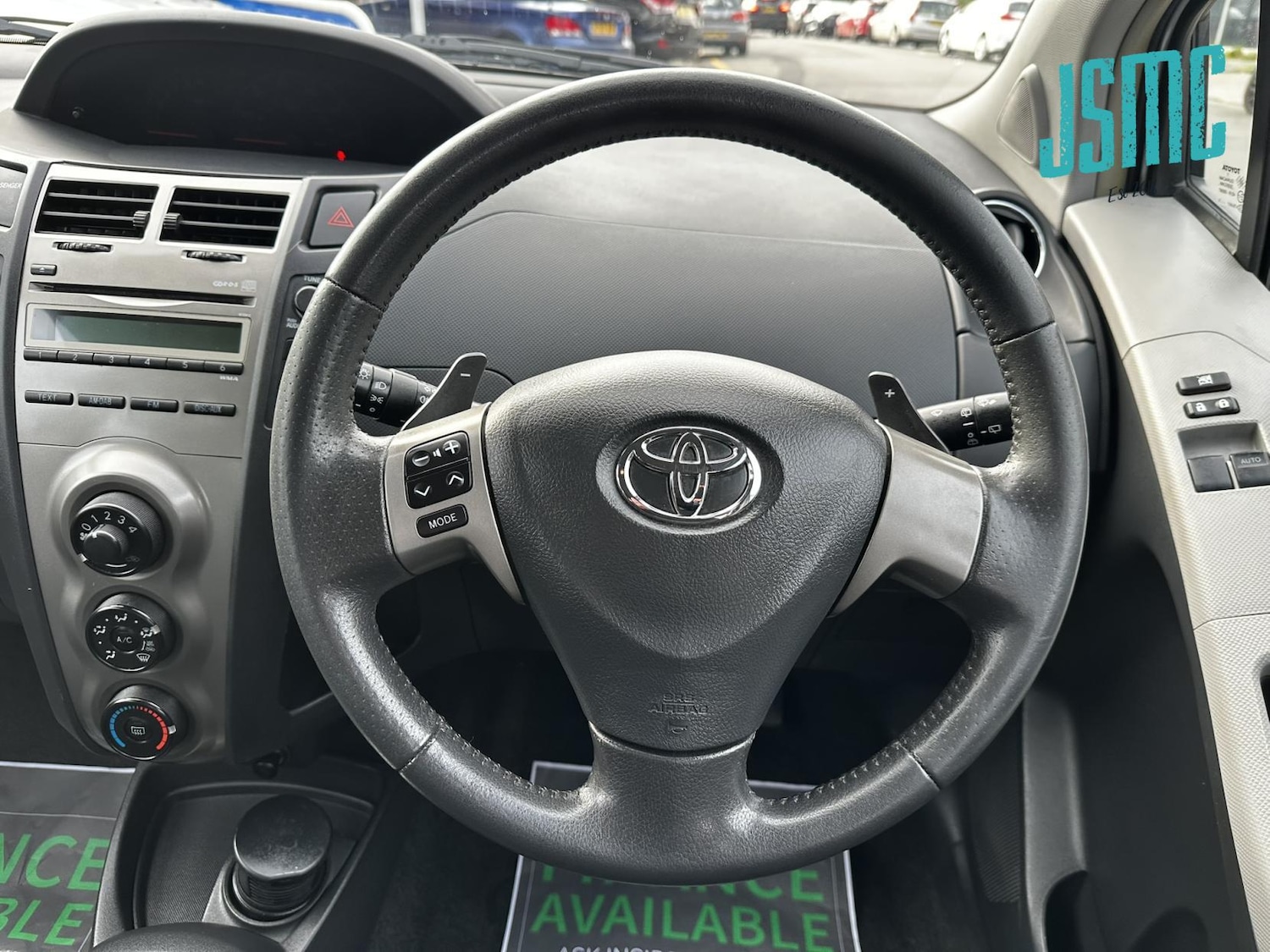 Used Toyota Yaris 2010 for sale - 76625578: Photo 15
