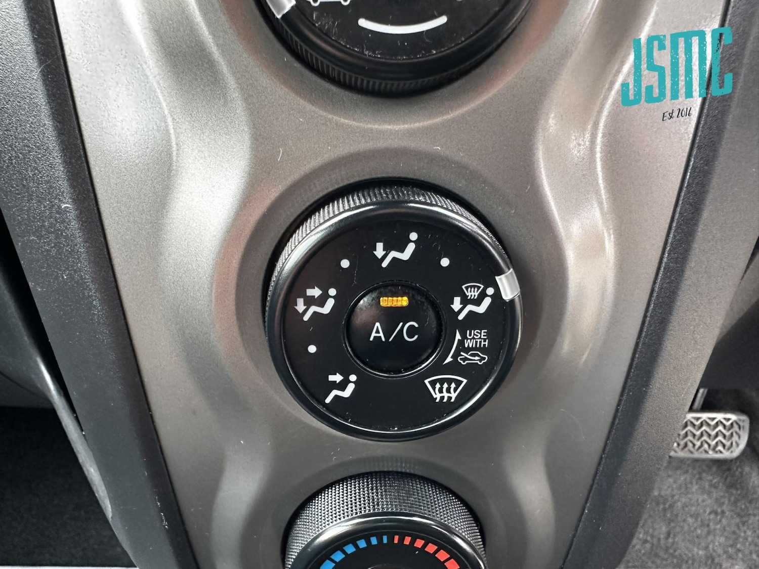 Used Toyota Yaris 2010 for sale - 76625578: Photo 17