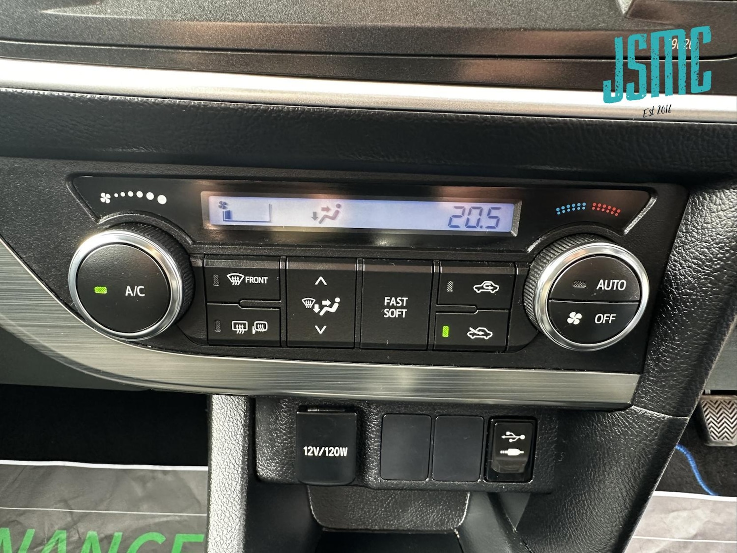 Used Toyota Auris 2013 for sale - 76332799: Photo 16