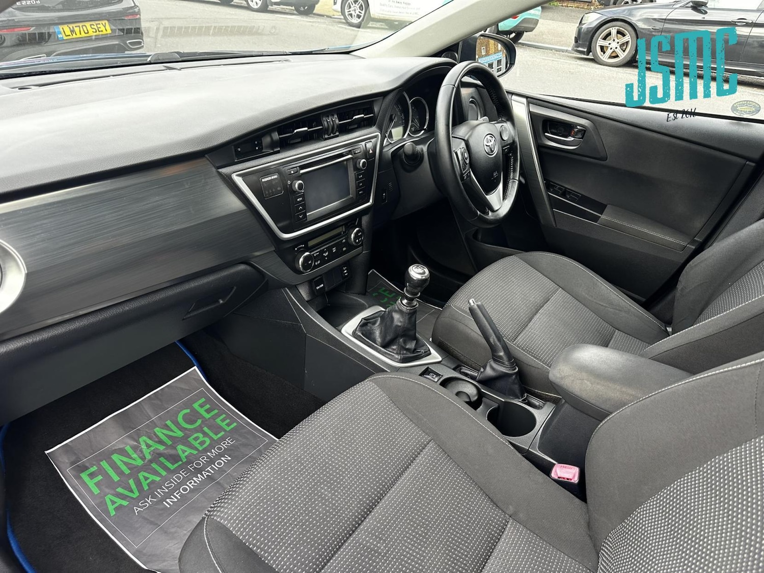 Used Toyota Auris 2013 for sale - 76332799: Photo 2
