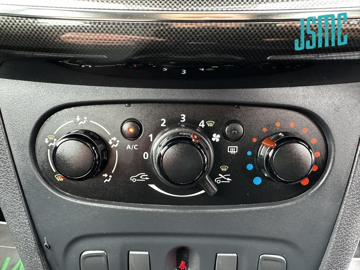 Used Dacia Logan MCV 2017 for sale - 76968935: Photo 20