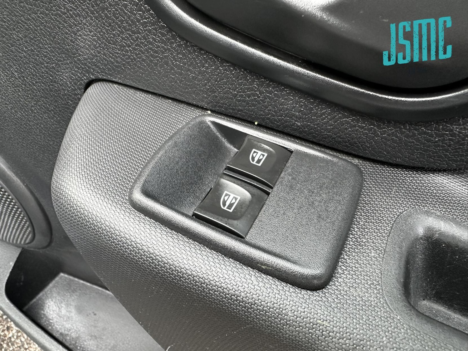 Used Dacia Logan MCV 2017 for sale - 76968935: Photo 22