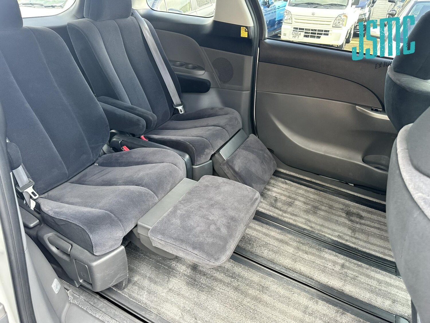 Used Toyota Estima 2010 for sale - 78057303: Photo 26