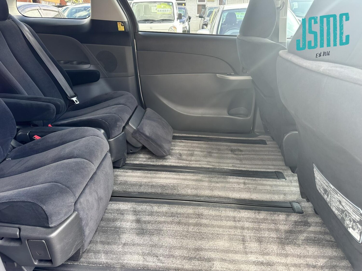 Used Toyota Estima 2010 for sale - 78057303: Photo 28