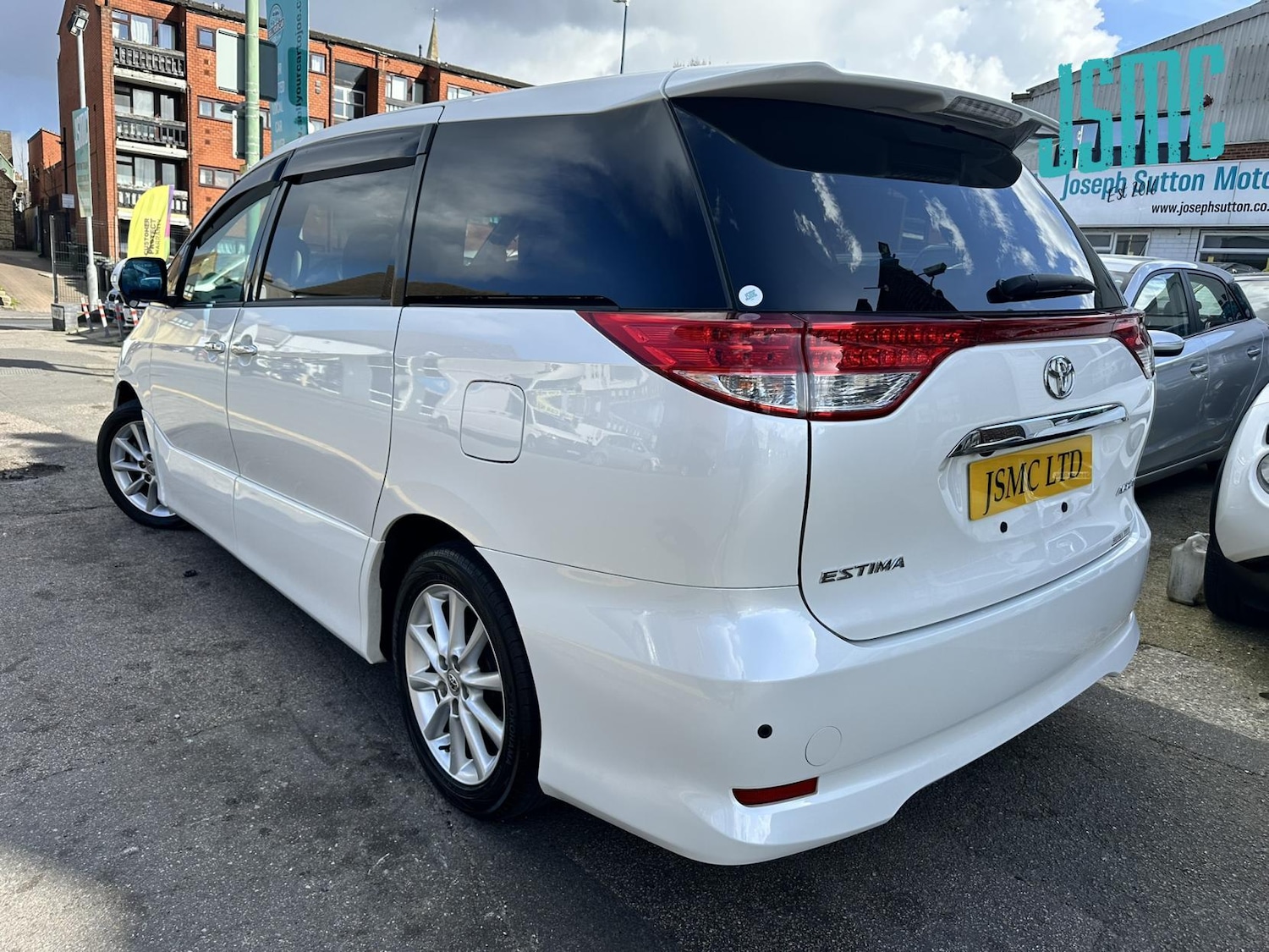 Used Toyota Estima 2010 for sale - 78057303: Photo 4