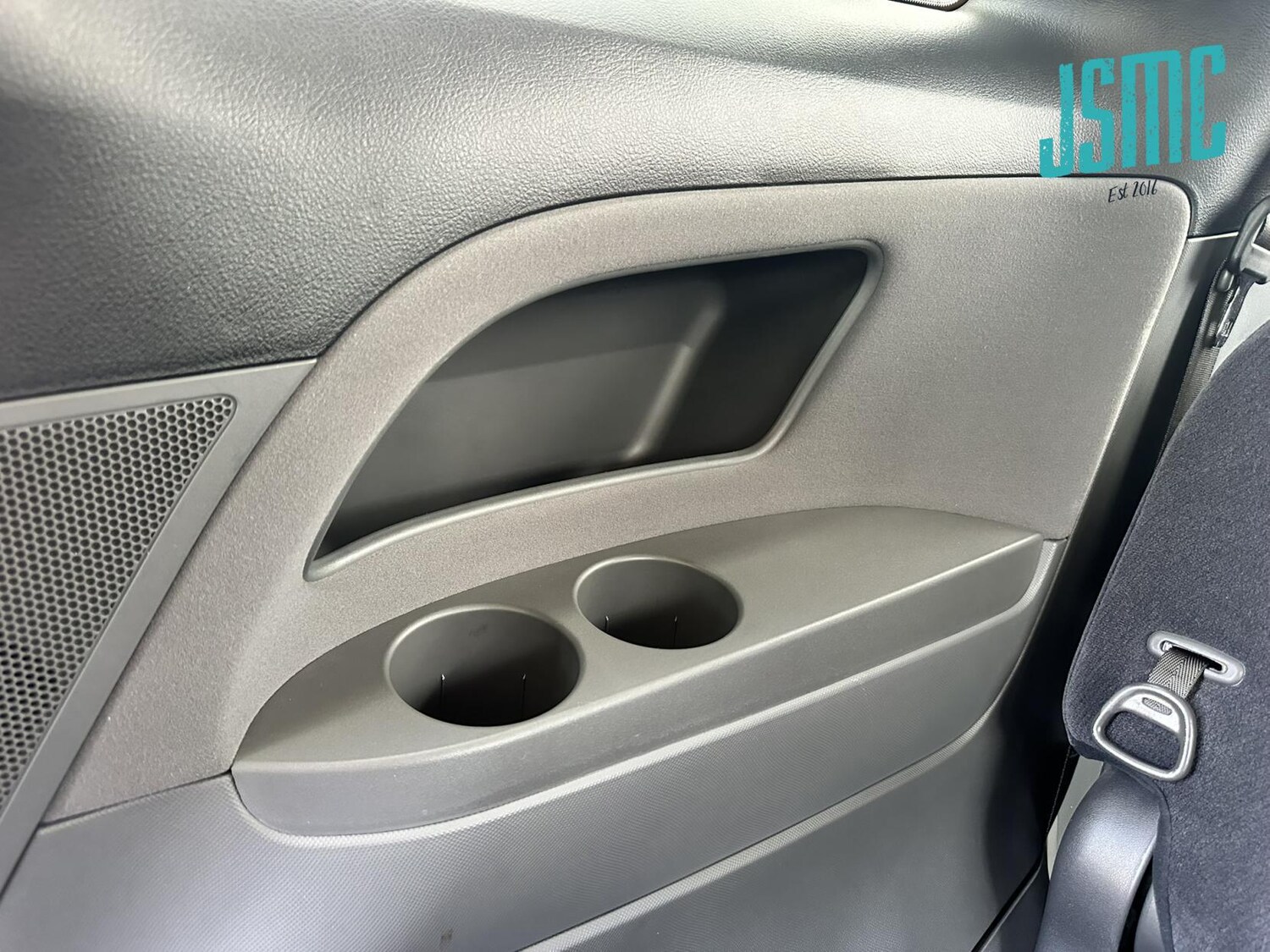 Used Toyota Estima 2010 for sale - 78057303: Photo 43