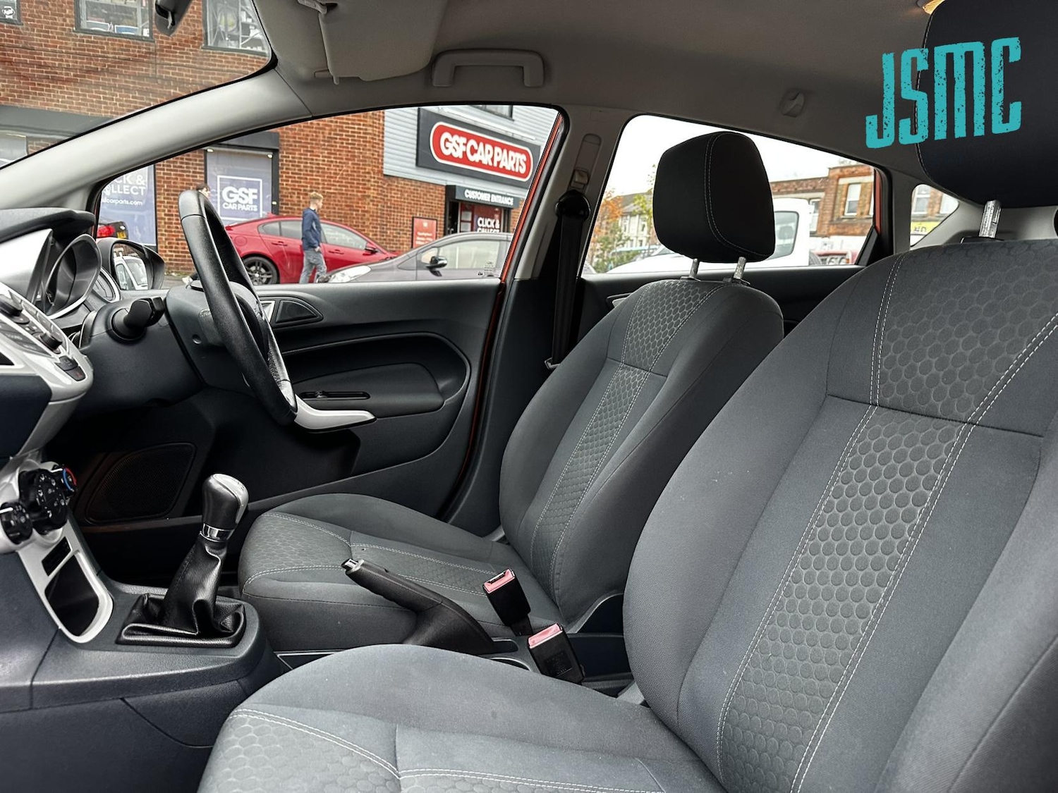 Used Ford Fiesta 2012 for sale - 76507895: Photo 5