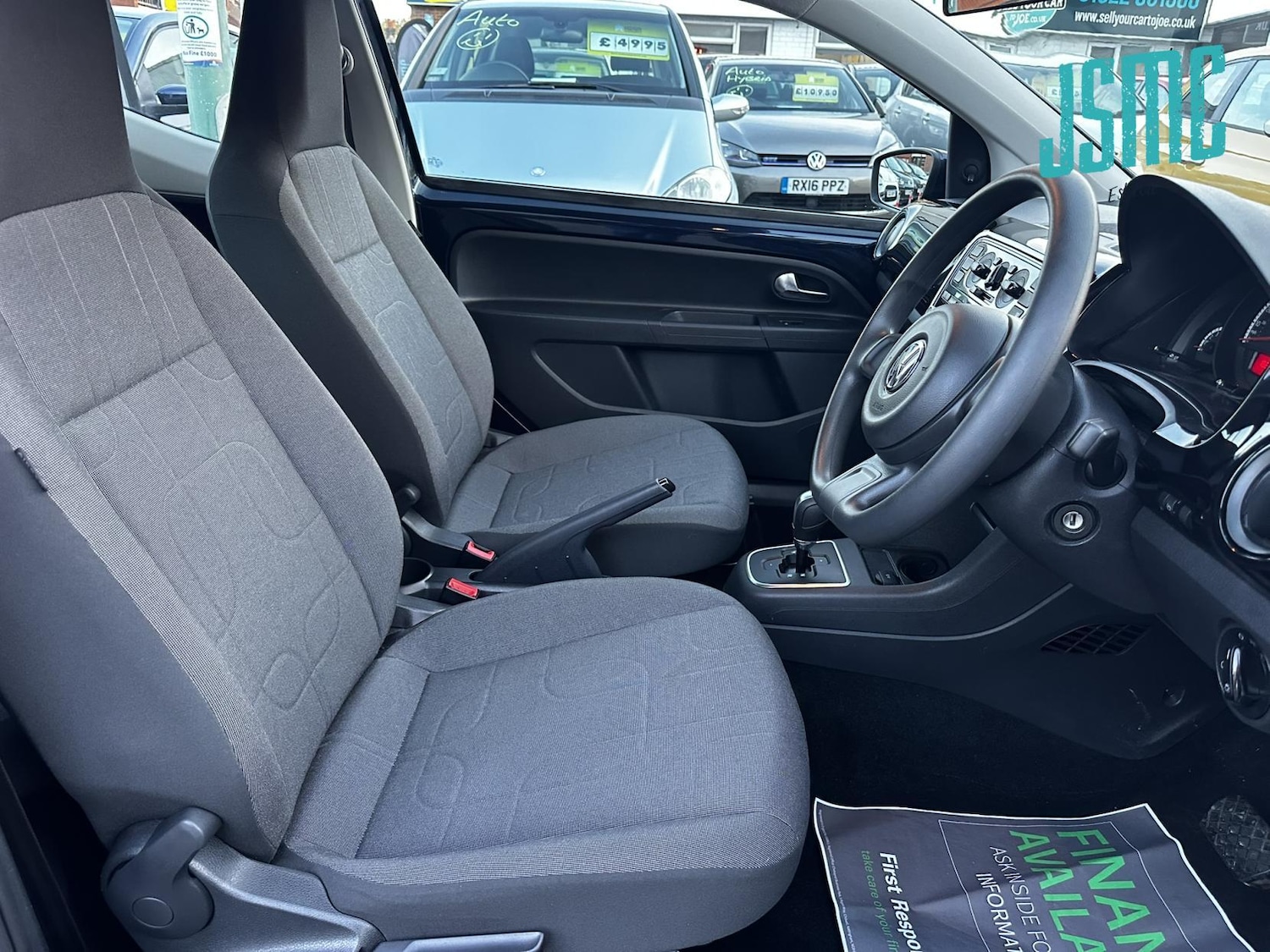 Used Volkswagen up! 2013 for sale - 76352661: Photo 5