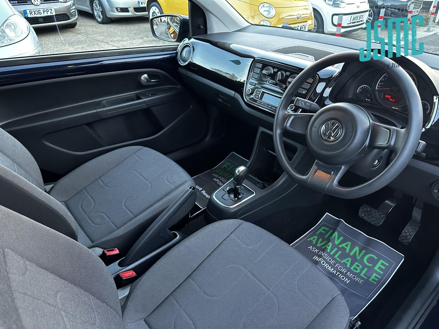 Used Volkswagen up! 2013 for sale - 76352661: Photo 6