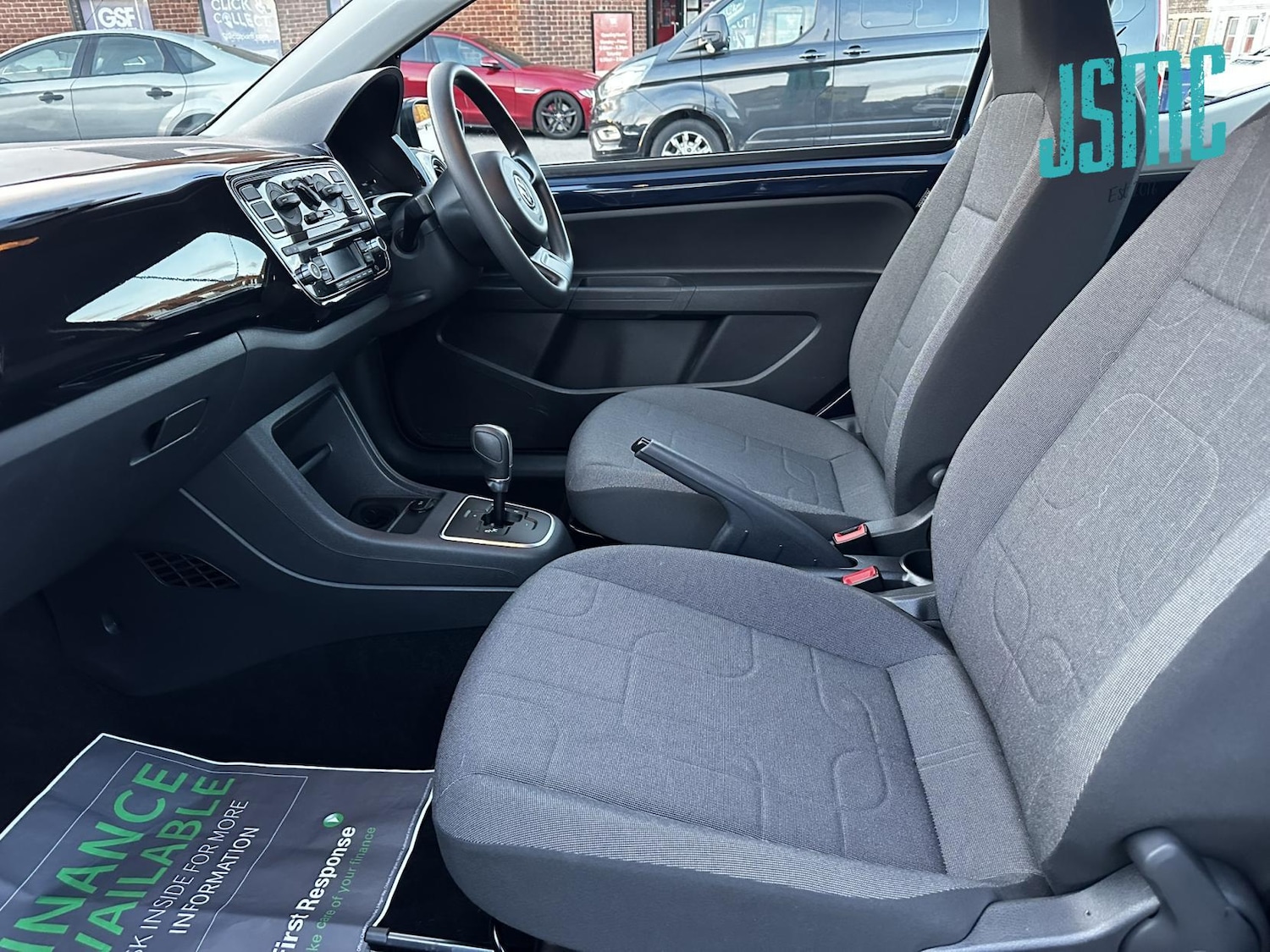 Used Volkswagen up! 2013 for sale - 76352661: Photo 8