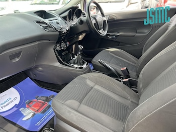 Used Ford Fiesta 2014 for sale - 79311987: Photo