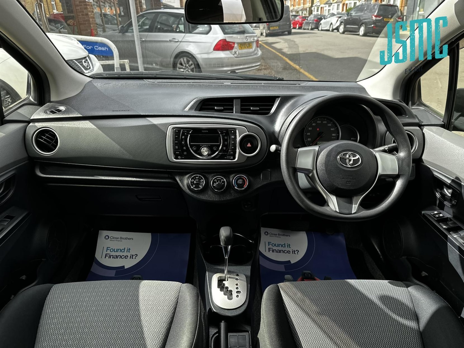 Used Toyota Yaris 2012 for sale - 78067627: Photo 11