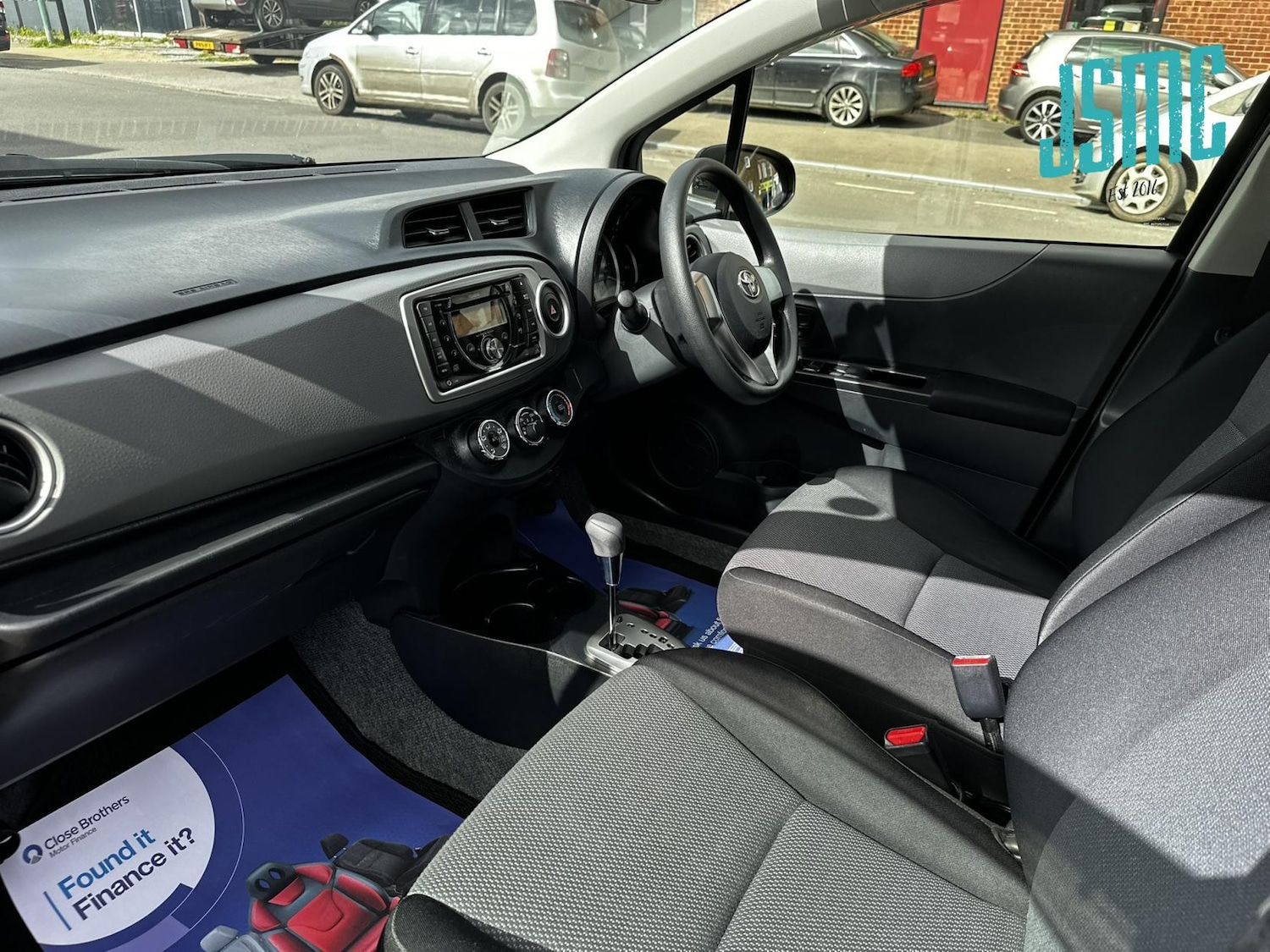 Used Toyota Yaris 2012 for sale - 78067627: Photo 3