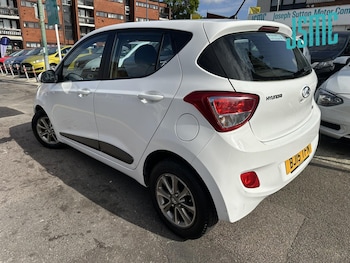 Used Hyundai i10 2015 for sale - 78420756: Photo
