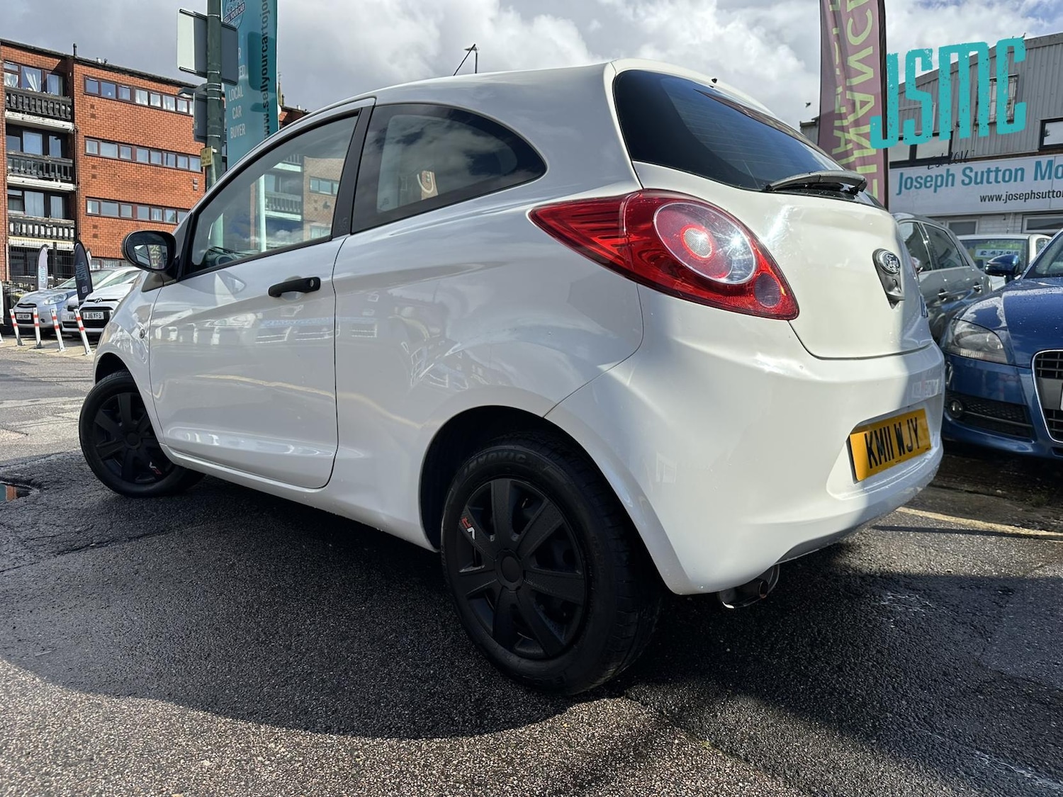 Vehicle 21
