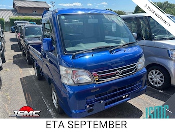 Used Daihatsu Hijet 2014 for sale - 79584013: Photo