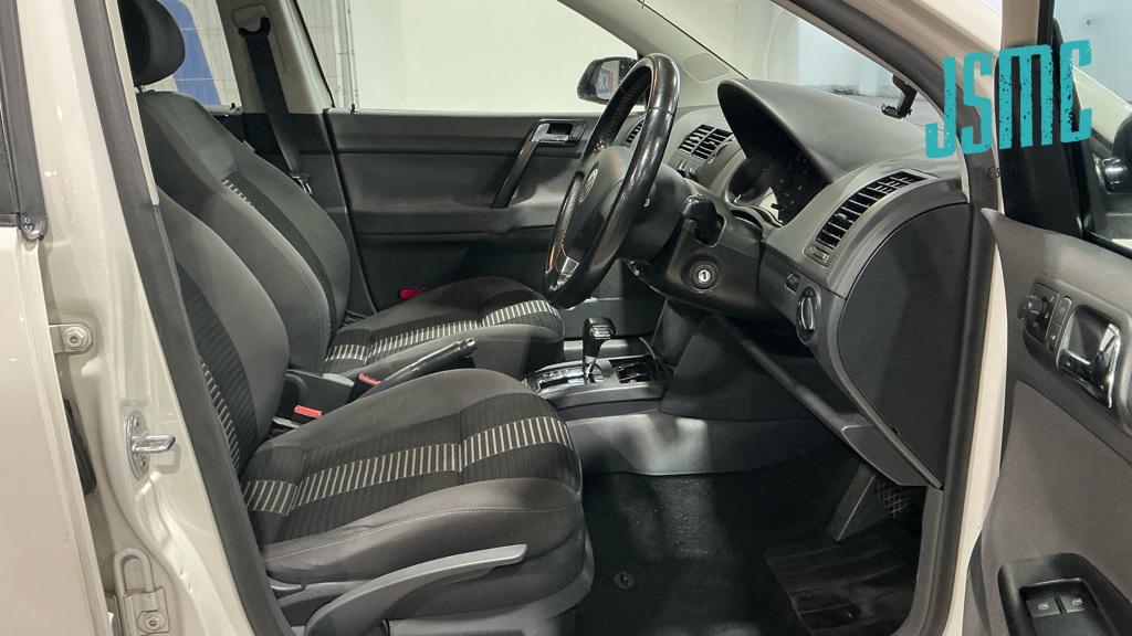 Used Volkswagen Polo 2009 for sale - 77691081: Photo 2