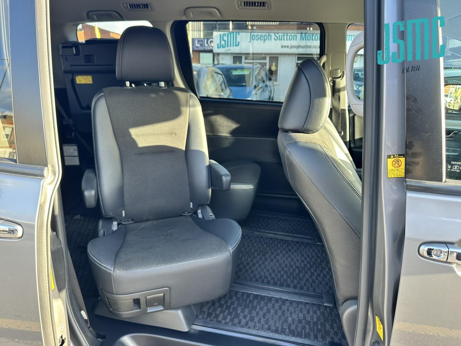 Used Toyota Voxy 2013 for sale - 78057302: Photo 10