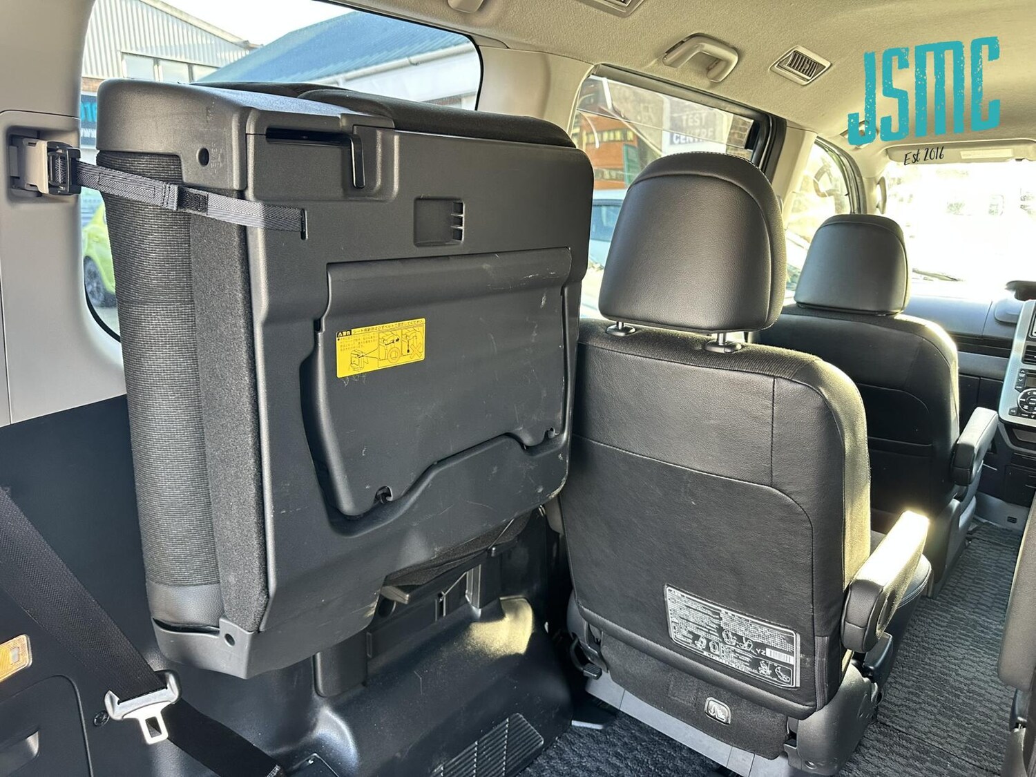 Used Toyota Voxy 2013 for sale - 78057302: Photo 28