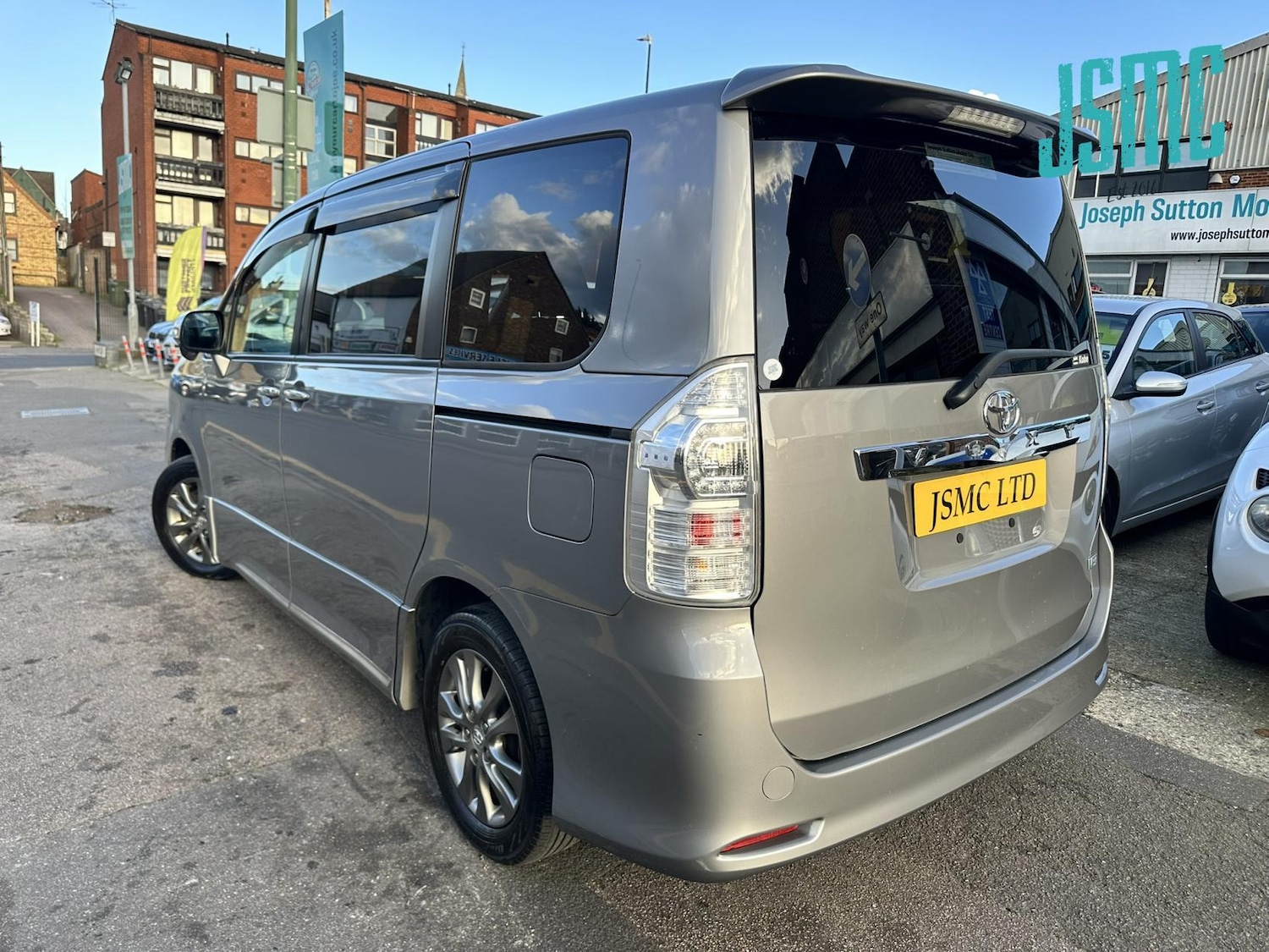 Used Toyota Voxy 2013 for sale - 78057302: Photo 3