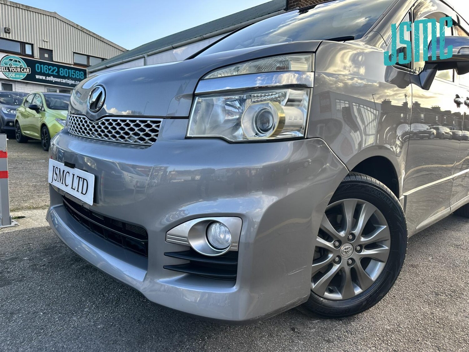 Used Toyota Voxy 2013 for sale - 78057302: Photo 32