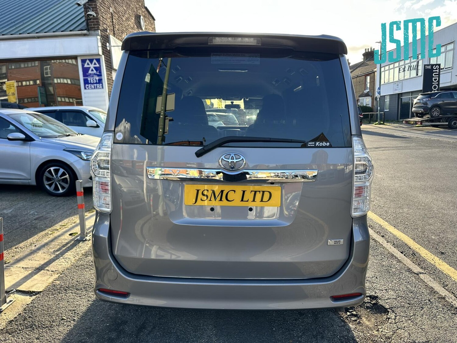 Used Toyota Voxy 2013 for sale - 78057302: Photo 33