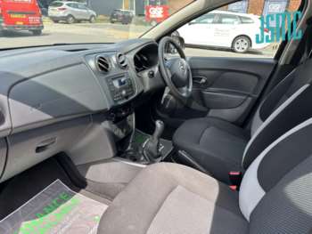 Used Dacia Sandero 2016 for sale - 74984667: Photo