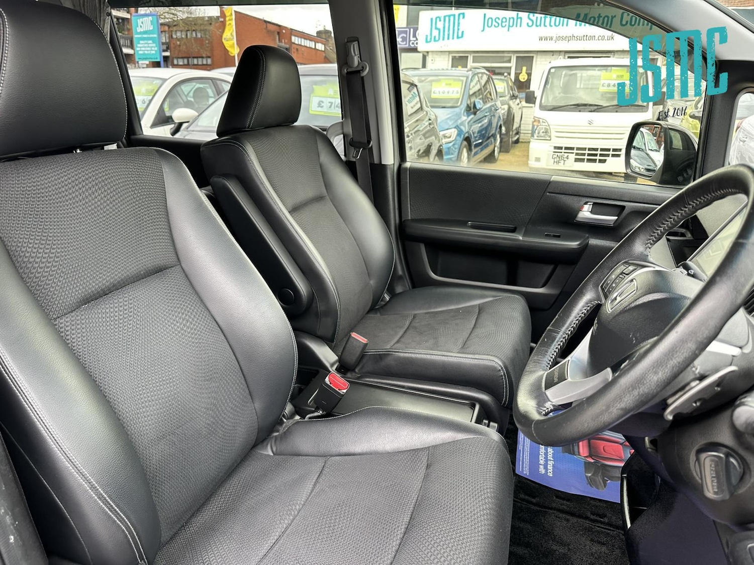 Used Honda Stepwagon 2015 for sale - 78067633: Photo 9