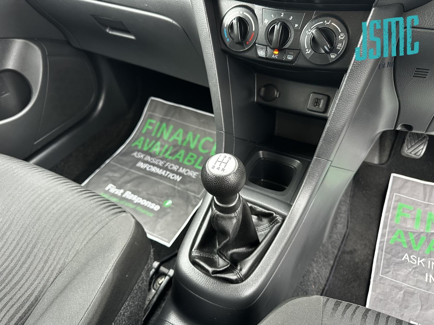 Used Suzuki Swift 2010 for sale - 77519431: Photo 24