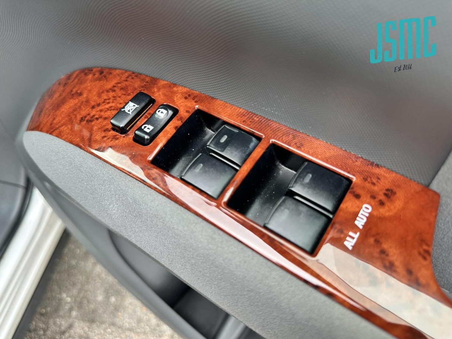 Used Toyota Estima 2010 for sale - 78095294: Photo 37