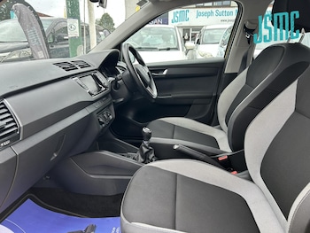 Used Skoda Fabia 2015 for sale - 79045190: Photo