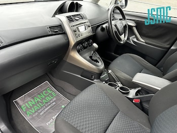 Used Toyota Verso 2009 for sale - 76178191: Photo