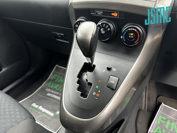 Used Toyota Verso 2009 for sale - 76178191: Photo