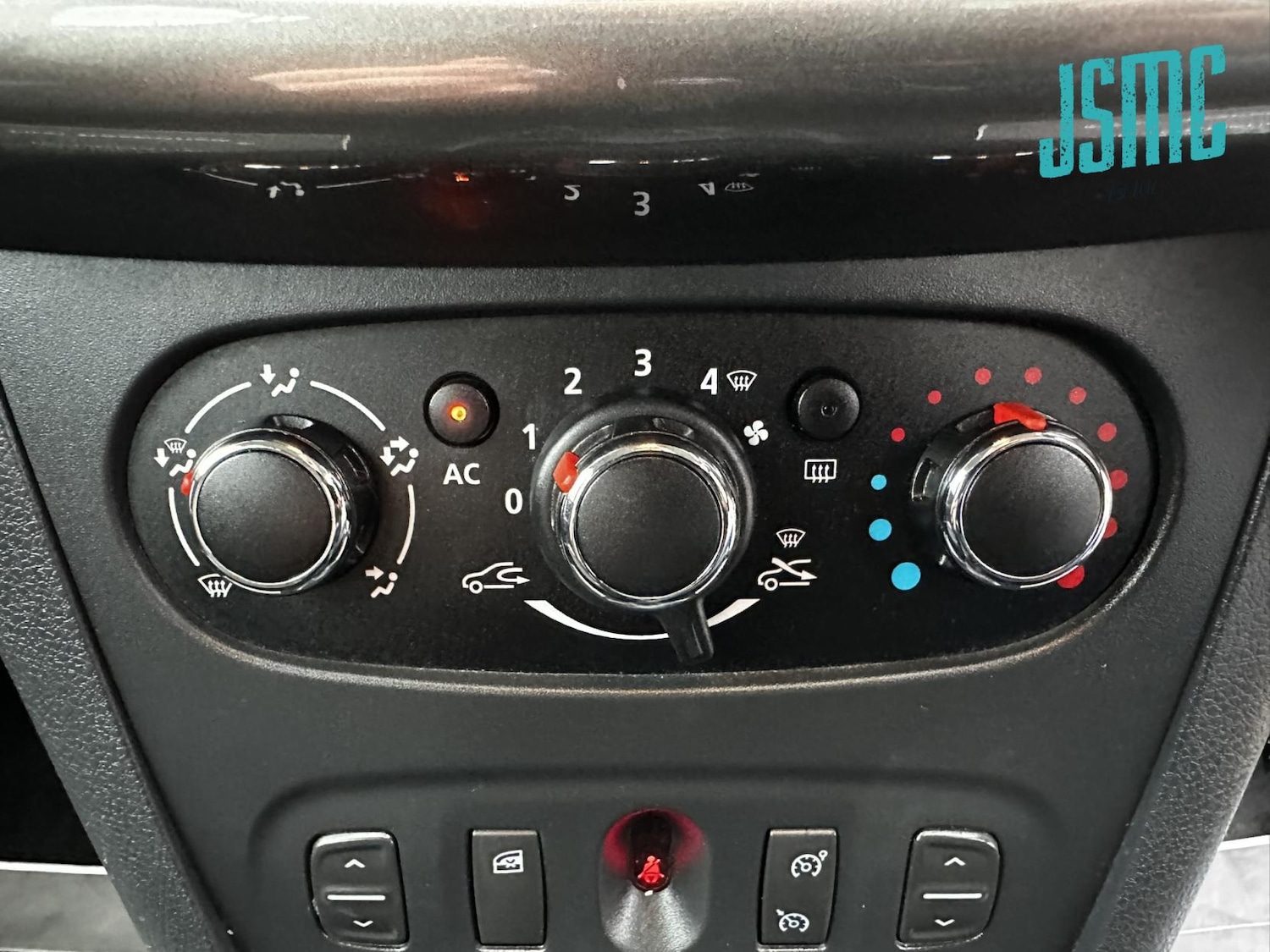 Used Dacia Sandero Stepway 2014 for sale - 76922252: Photo 19