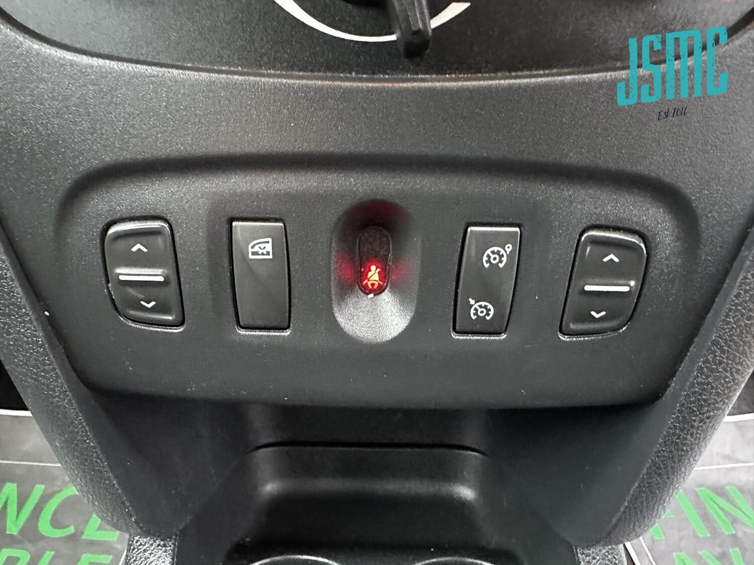 Used Dacia Sandero Stepway 2014 for sale - 76922252: Photo 20