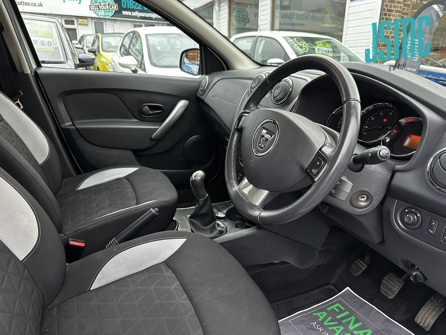 Used Dacia Sandero Stepway 2014 for sale - 76922252: Photo 9